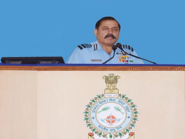 Air Chief Marshal RKS Bhadauria addressing the officers from all the three Services undergoing the 44th Higher Air Command Course