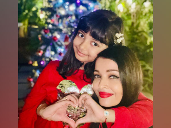 Actor Aishwarya Rai Bachchan with daughter Aaradhya Bachchan (Image Source: Instagram)