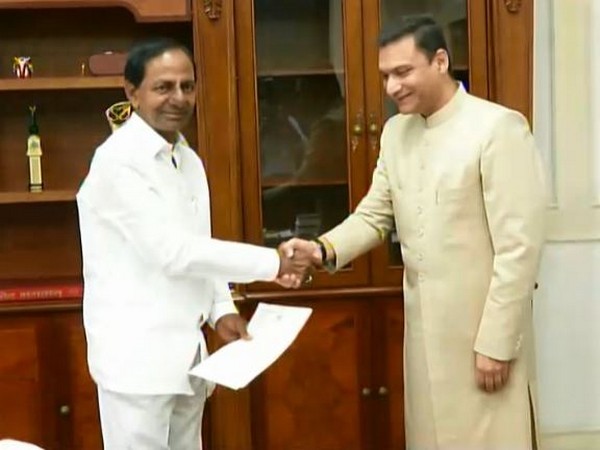 AIMIM leader Akbaruddin Owaisi met Telangana Chief Minister K Chandrashekar Rao in Hyderabad on Sunday. Photo/ANI