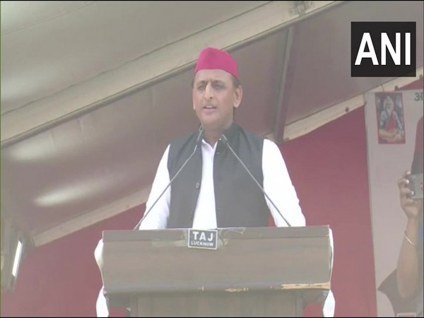 SP chief Akhilesh Yadav addressing a public rally at Muzaffarnagar (Photo/ ANI) 