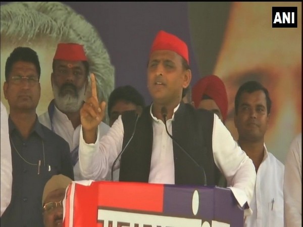 SP chief Akhilesh Yadav addressing an election rally in Kanpur, Uttar Pradesh on Wednesday. Photo/ANI