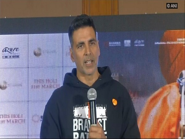 Akshay Kumar, adressing a press meet.