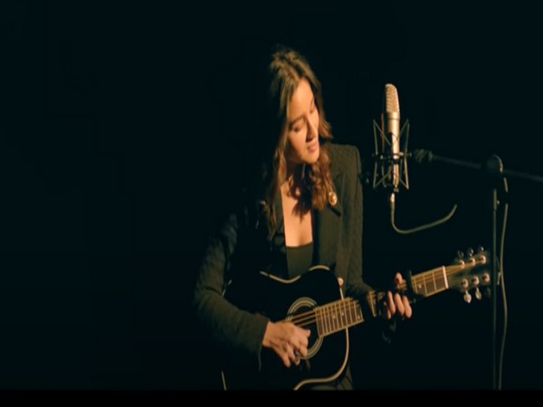 A still from the video featuring Alia Bhatt (Image source: YouTube)