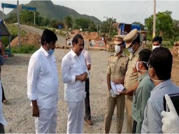 Andhra Pradesh Health Minister Alla Kalikrishna Srinivas visits red zone area of Pata Patnam mandal in Srikakulam district.