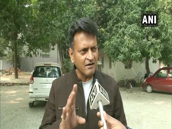 JDU leader Ajay Alok speaking to ANI in Patna on Wednesday. (Photo/ANI)