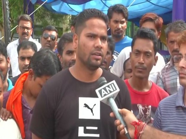 Sonu Verma, one of the pilgrims while talking to ANI on the curtailment of Amarnath Yatra