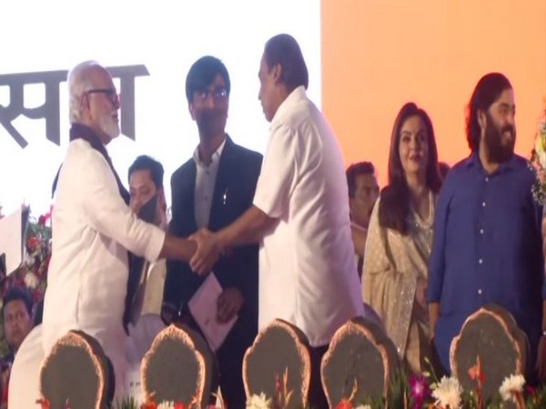 Mukesh Ambani, his wife Nita Ambani and son Anant Ambani during the swearing-in ceremony of Uddhav Thackeray as Maharashtra's Chief Minister in Mumbai on Thursday. Photo/ANI