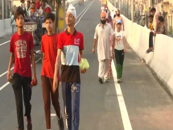 People in Amritsar spotted flouting norms during pandemic. [Photo/ANI]