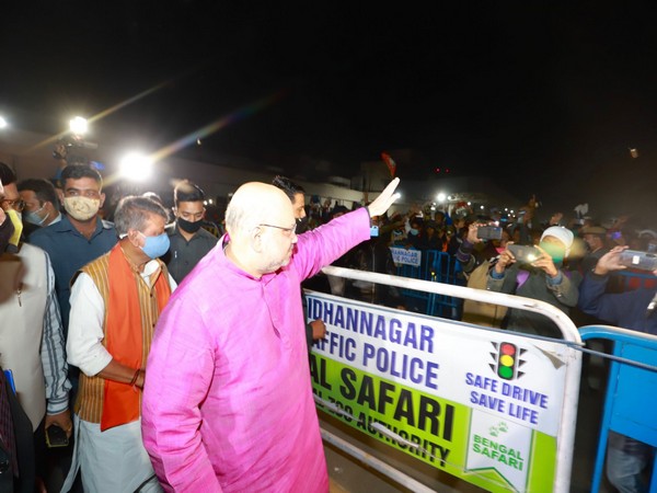 Union Home Minister Amit Shah reached Kolkata at around 1 am on Saturday for his two-day West Bengal visit. (Photo: Amit Shah Twitter)