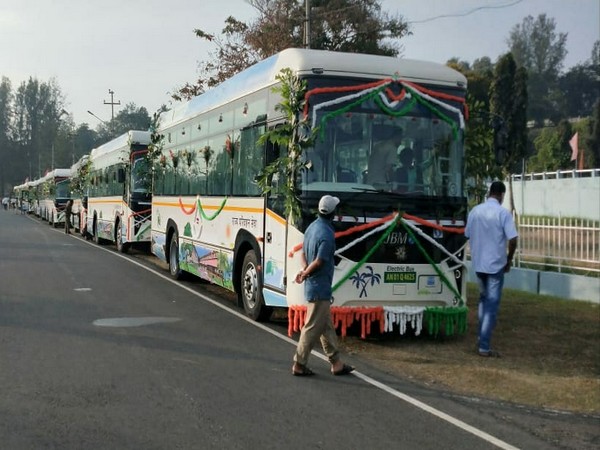 Visual of electric buses being flagged off at Andaman (Photo/PIB)