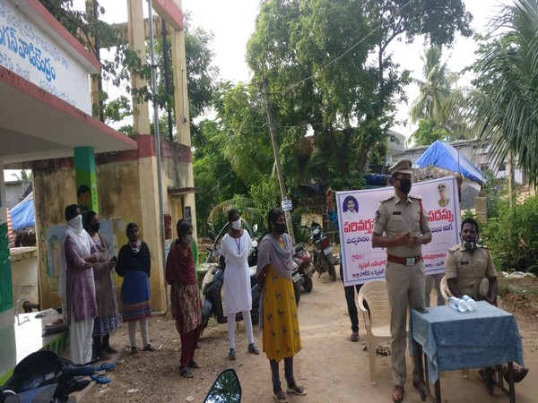 Police holds 'Parivartana' awareness programme in Andhra Pradesh's village on Friday. Photo/ANI