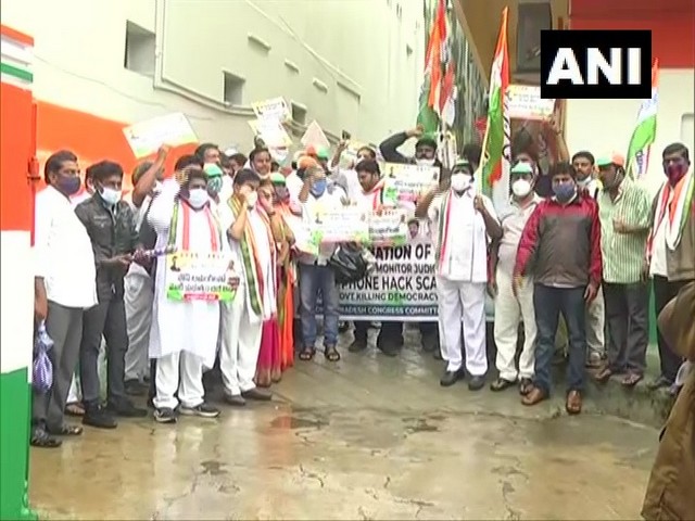 Andhra Pradesh Congress president Dr Sake Sailajanath along with party workers. (Photo/ANI)