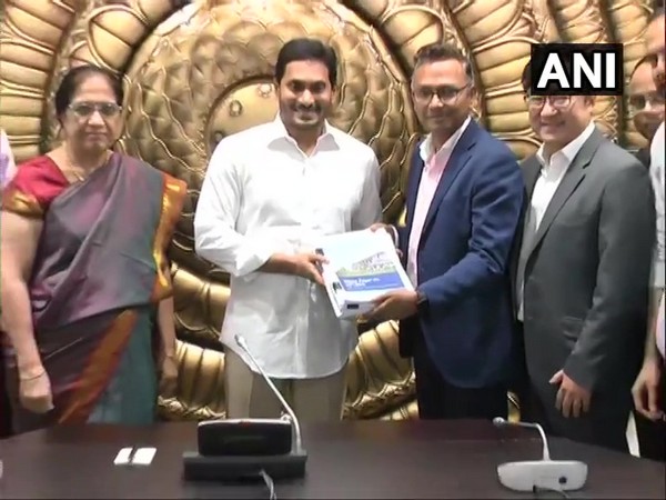 Andhra Pradesh: Boston Consultancy Group submits its report on state capital and development, to Chief Minister. 