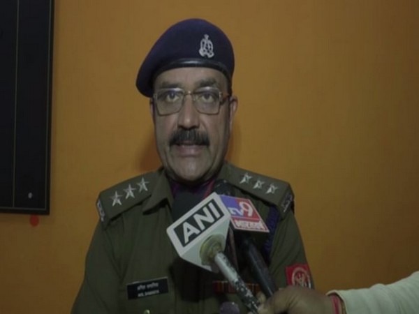 Anil Samania speaking to reporters. Photo/ANI