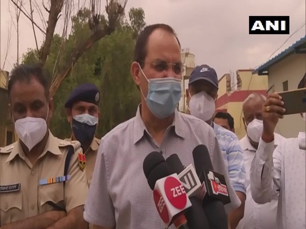 Jaipur District Collector Antar Singh Nehra speaking to media. (Photo/ANI)