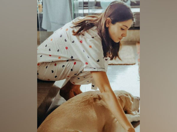 Actor Anushka Sharma with her dog Dude (Image Source: Instagram)