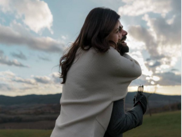 Celebrity couple Anushka Sharma and Virat Kohli (Image Source: Instagram)