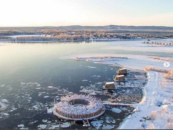 Surrounded by icy winter, Arctic Bath is a circular structure adrift on the Lule River (Image courtesy: Hotel's Instagram page)