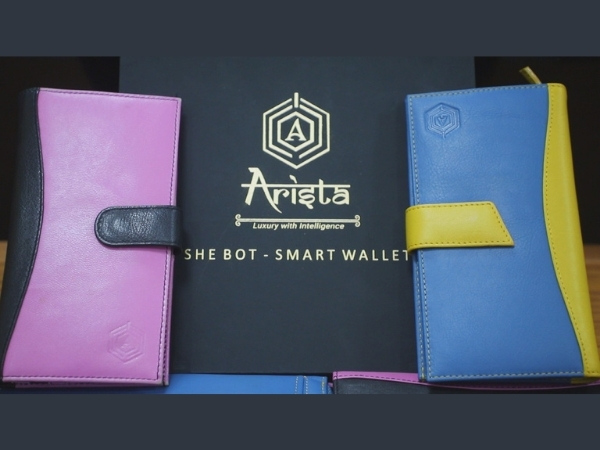 Arista Vault She Bot