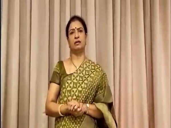 BJP leader and former Minister DK Aruna.