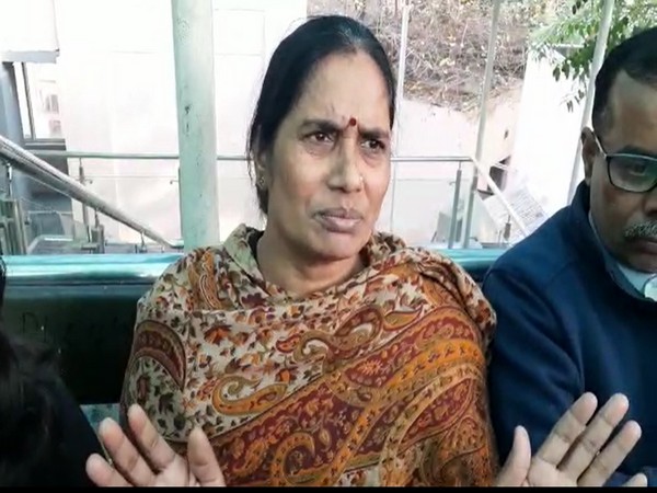 Nirbhaya's mother Asha Devi talking to reporters in New Delhi on Friday. Photo/ANI