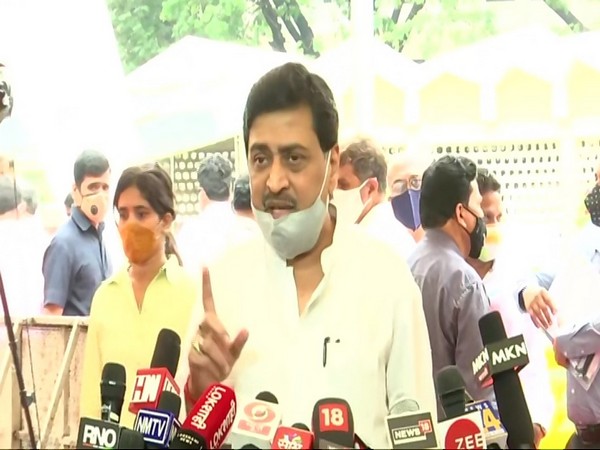 Maharashtra Minister Ashok Chavan speaking to reporters in Mumbai on Monday. Photo/ANI