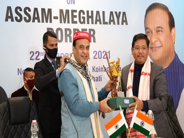 Chief Ministers of Assam and Meghalaya held a meeting in Guwahati (Photo/ ANI)