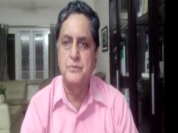 Astronomer RC Kapoor speaking in Bengaluru. Photo/ANI