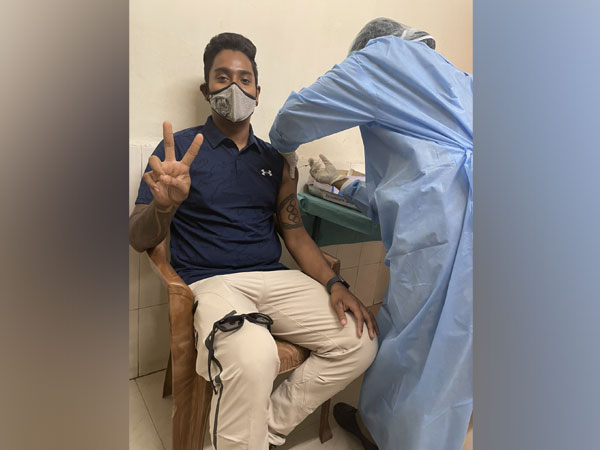 Indian archer Atanu Das receives the second dose of Covid-19 vaccine on Wednesday. (Photo/ Atanu Das Twitter)