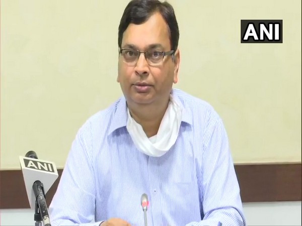 Principal Secretary (Health) Amit Mohan Prasad addressing a press conference in Lucknow on Sunday.