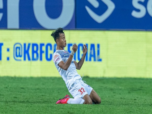 BFC's Roshan Naorem scores from a free kick just outside the box to hand the blues three points (Image: ISL)  