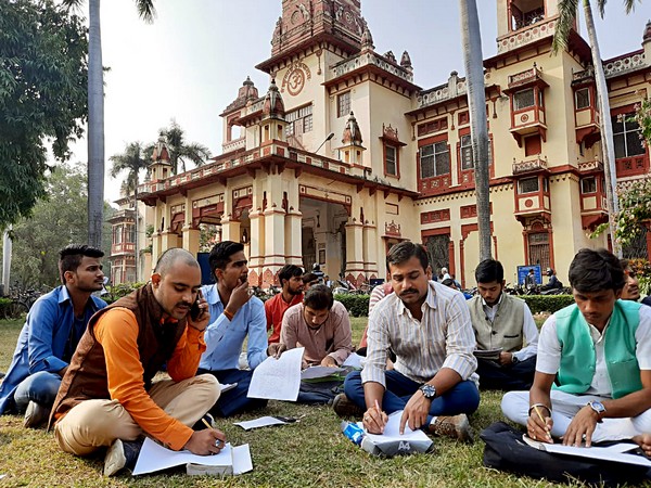 Students had last month written letter to the Prime Minister opposing the appointment of professor in Sanskrit department. [File Image]