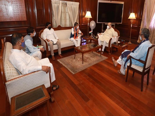 A BJP delegation on Tuesday met Home Minister Amit Shah and demanded a CBI inquiry into the death of party MLA Debendra Nath Roy in West Bengal.