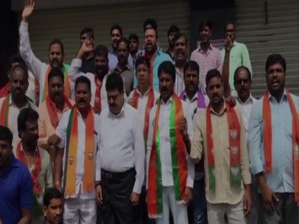 BJP members led by MLC Rao protesting outside hospital on Monday. 