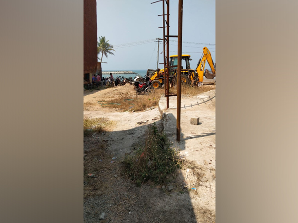  The rescue operation is on. Photo/ANI