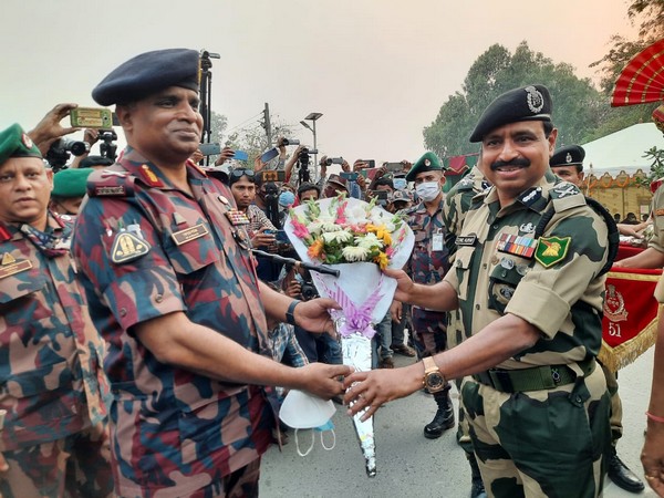    Border Security Force (BSF) organised a Joint Retreat Ceremony with Border Guard Bangladesh at ICP Fulbari near Siliguri under the Jalpaiguri district of West-Bengal on Friday evening.