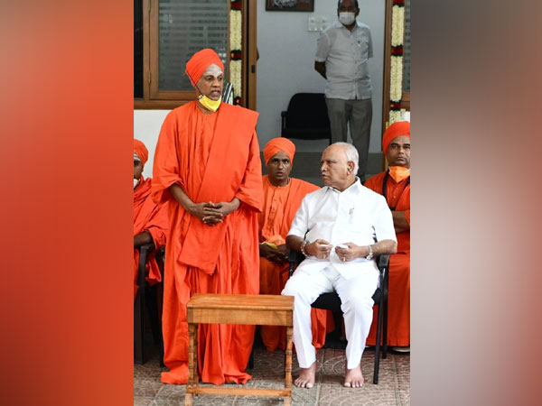 Karnataka Chief Minister BS Yediyurappa meeting with seers. (File Photo/ANI) 