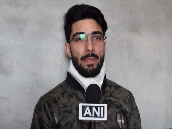 Farhan Majeed,  youngest Kashmiri qualified Pilot 