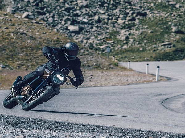 The e-vehicles will start rolling out next year from a new shared platform.