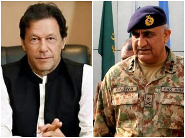 Pakistan Prime Minister Imran Khan and Army Chief General Qamar Javed Bajwa (File photo)