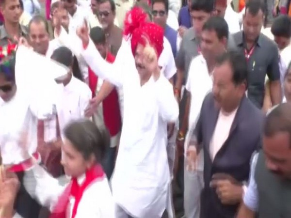 MP home minister, Bala Bachchan while performing dance on independence day celebrations