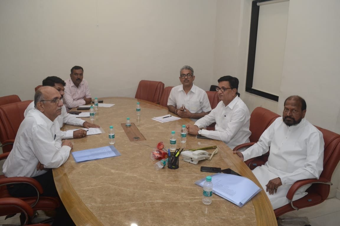 Balasaheb Thorat chairs meeting over 'Bharat Bachao Rally'