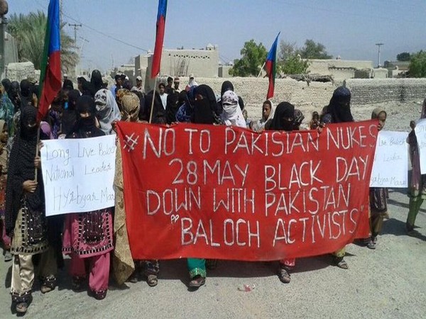 Supports of Baloch People's Congress protesting against the nuclear tests that were carried out by Pakistan in the Chagai district of Balochistan.