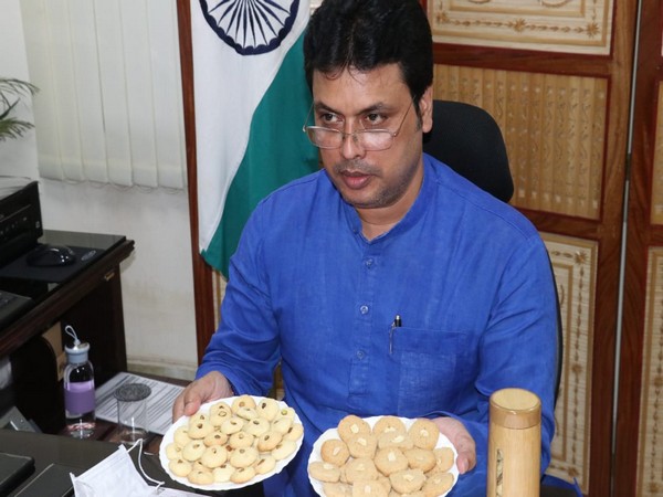 Tripura Chief Minister Biplab Kumar Deb launched bamboo cookies and bamboo made honey bottle on World Bamboo Day. (Photo: Biplab Deb Twitter)