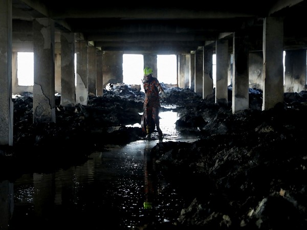 Bangladesh's Narayanganj fire incident. (Photo Credit - Reuters)