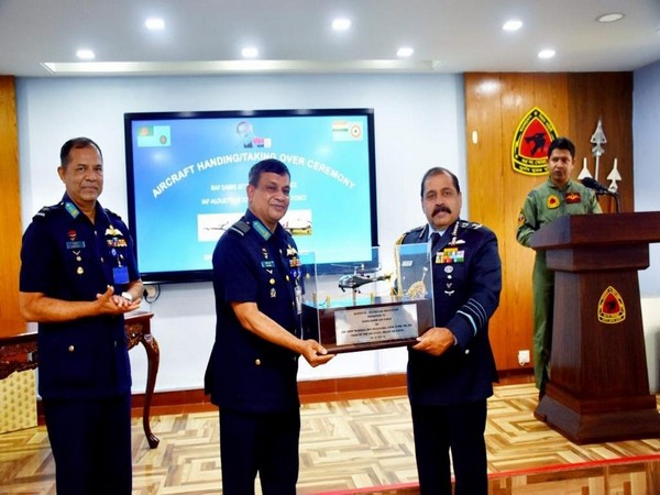 Indian Air Force Chief RKS Bhadauria gifting Alouette III helicopter to Bangladesh Air Force (Twitter)