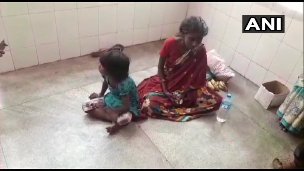 Bhagyashree with her mother, Durgamma, at the government hospital in Koppal on Tuesday. Photo/ANI