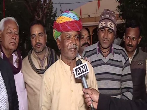 Bhajan Singer Munna Master talking to ANI in Jaipur on Sunday. Photo/ANI