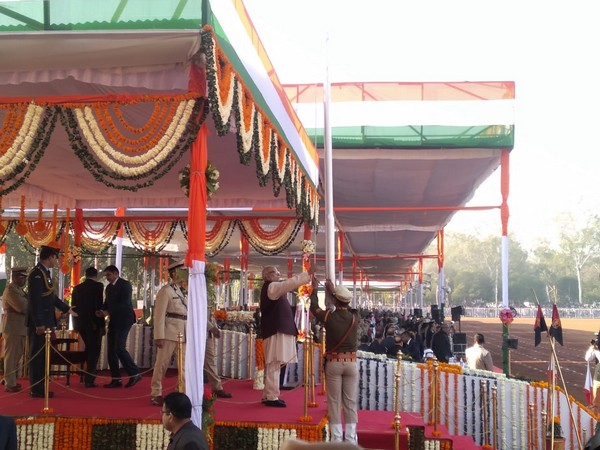 Bhopal Governor Lalji Tandon hoisting the flag at Lal Parade Ground in Bhopal on the occasion of 71st Republic Day celebration in Bhopal on Sunday Photo/ANI