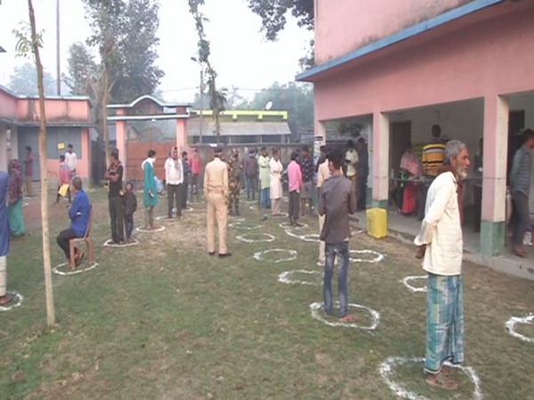 Visual from a polling booth in Kishanganj (Photo/ANI)